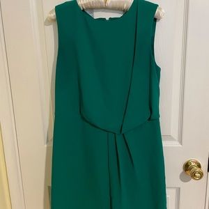 Halston dress: simple & elegant!